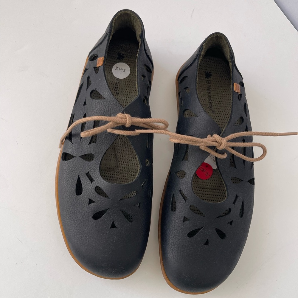 Naturalista Dark Navy Eyelet Cutout Mary Jane Flats 37 - Picture 11 of 11